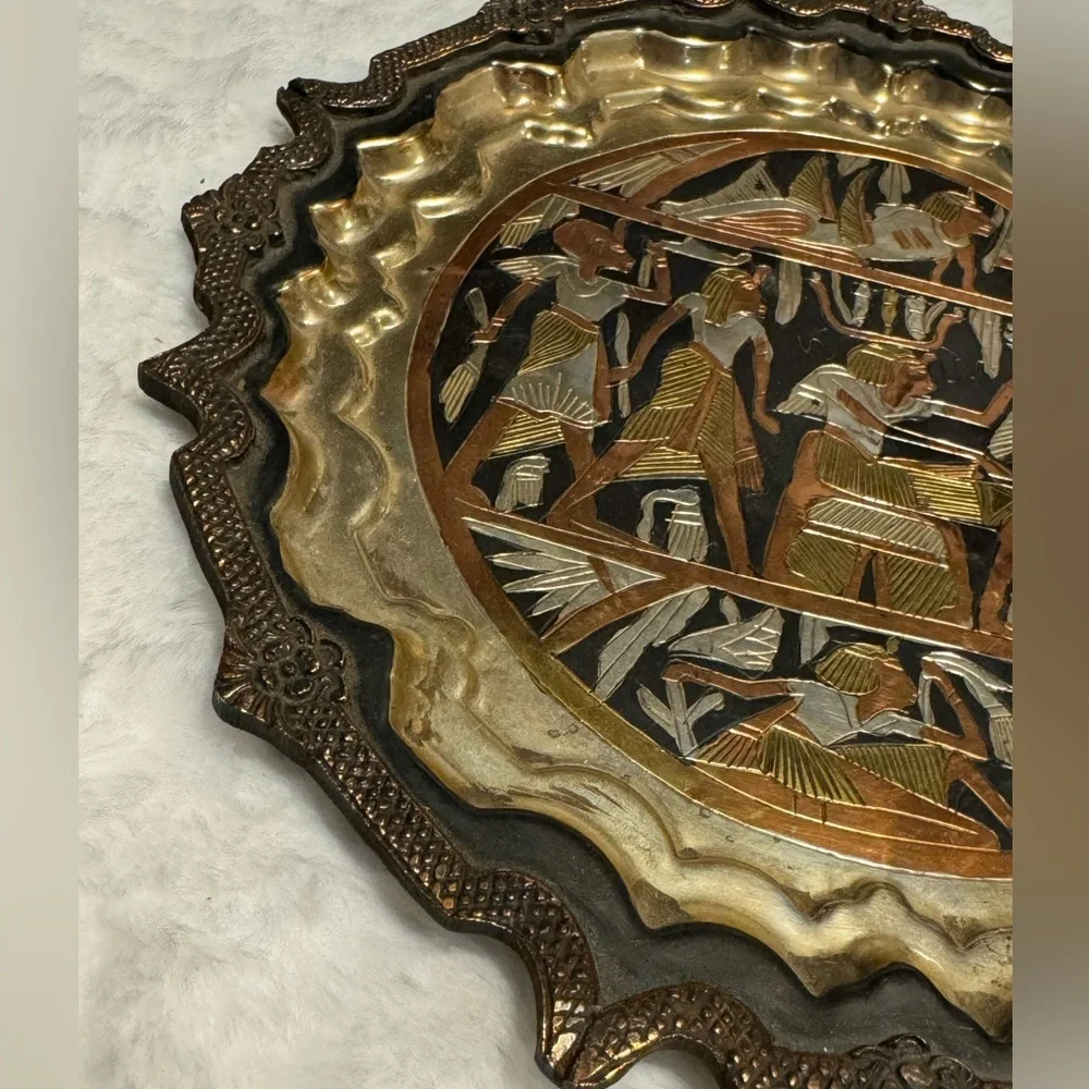 Decorative Vintage MCM Metal Brass Copper Wall Plate Egyptian Pharaoh Motif Rare